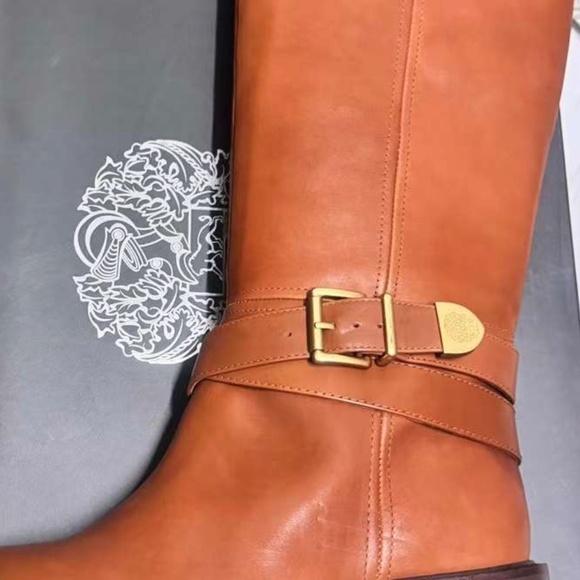 NewVince Camuto Ginnie 2 - Picture 2 of 2